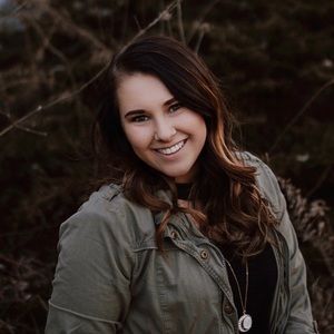 Meet your Posher, Kelli